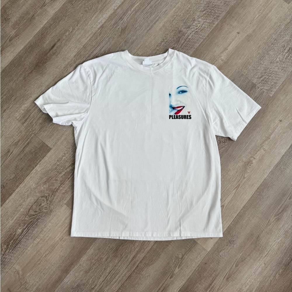 Pleasures x Guess Drew Barrymore White Graphic Short Sleeve Tee